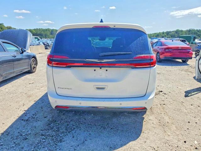 Photo 6 from auction – 2026 CHRYSLER PACIFICA with VIN 2C4RC1BG6TR162899