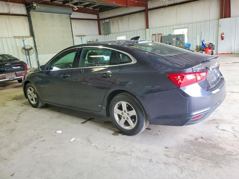 Photo 2 from auction – 2023 CHEVROLET MALIBU with VIN 1G1ZD5ST2PF241655