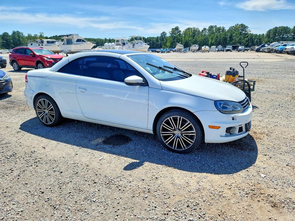 Photo 4 from auction – 2015 VOLKSWAGEN EOS with VIN WVWFW8AH8FV002456