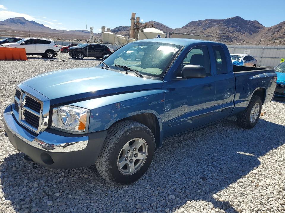 Photo 1 from auction – 2005 DODGE DAKOTA with VIN 1D7HW42N55S194236