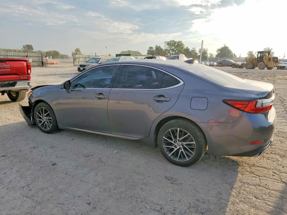 Foto 2 de la subasta – 2016 LEXUS ES con VIN 58ABK1GGXGU034482