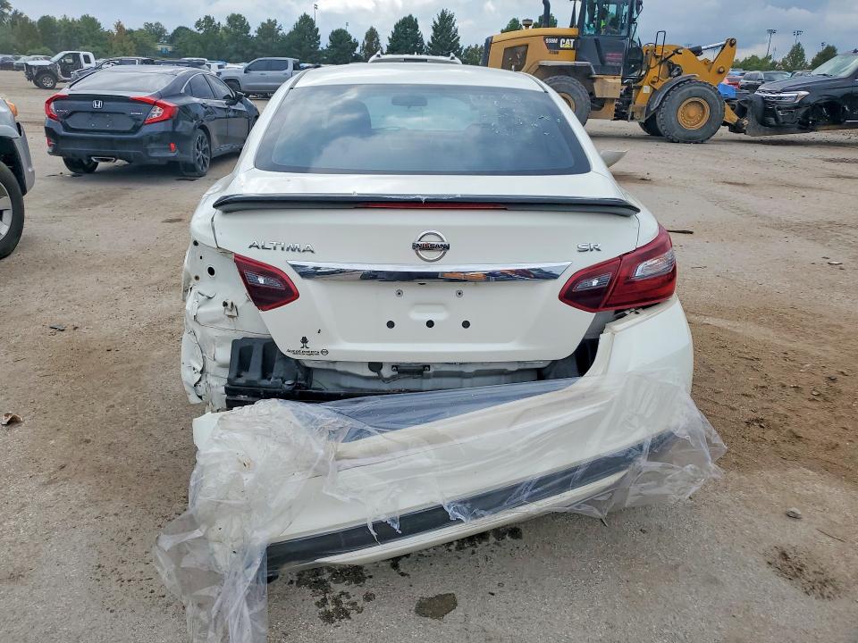 Photo 6 from auction – 2017 NISSAN ALTIMA with VIN 1N4AL3AP8HC184709