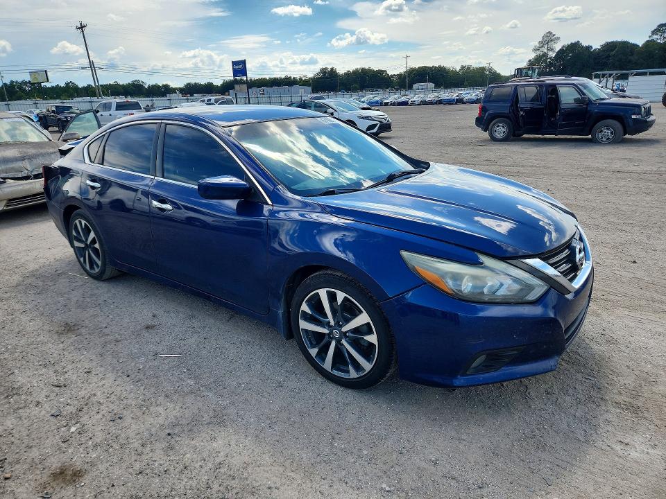 Photo 4 from auction – 2017 NISSAN ALTIMA with VIN 1N4AL3AP7HC108527