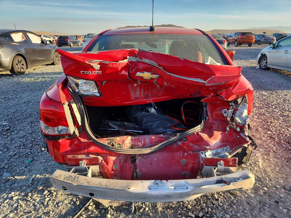 Photo 6 from auction – 2015 CHEVROLET CRUZE with VIN 1G1PC5SB7F7216471