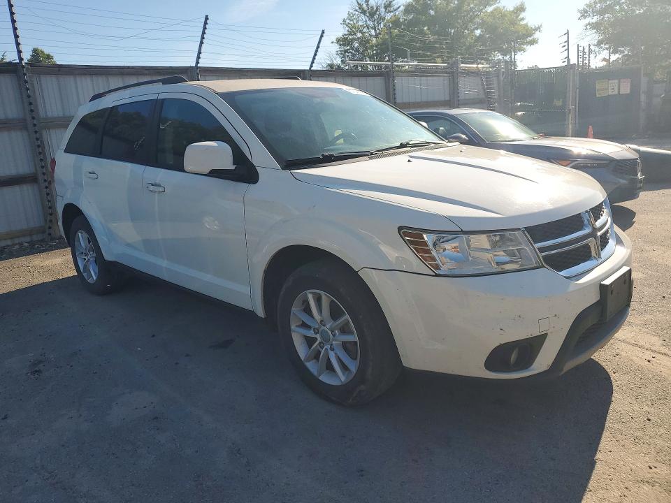 Photo 4 from auction – 2015 DODGE JOURNEY with VIN 3C4PDCBG0FT742845