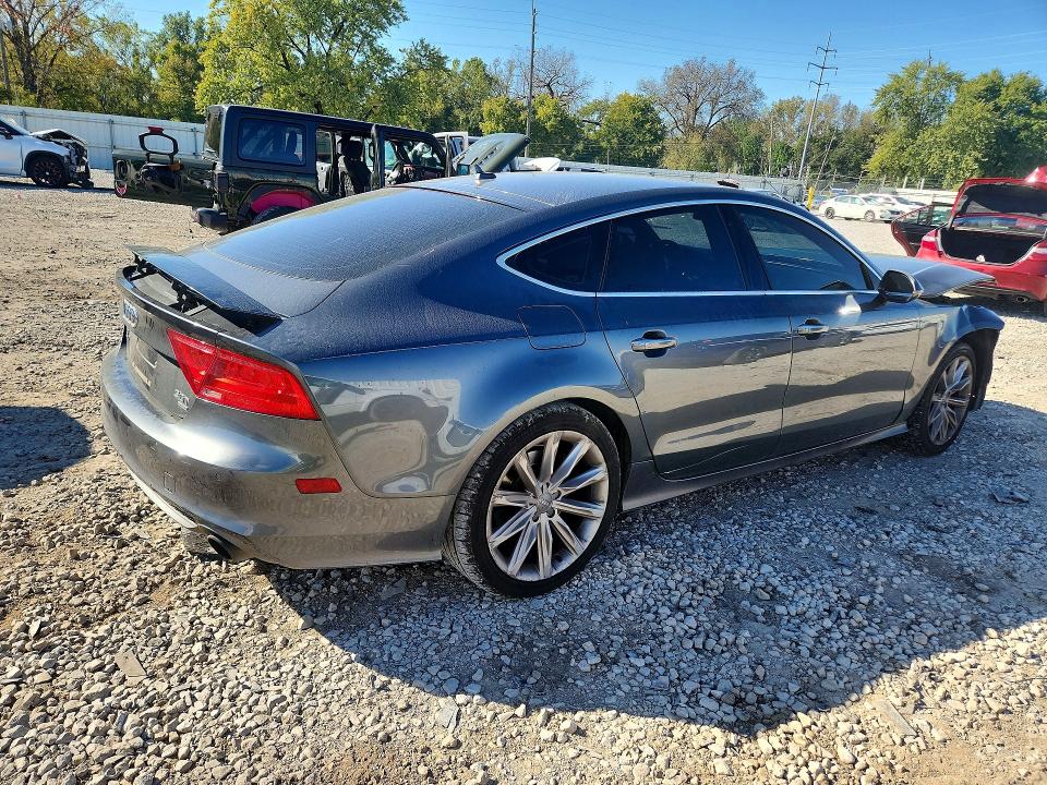 صورة رقم 3 من المزاد - 2015 AUDI A7 مع VIN WAU2GAFC0FN030149