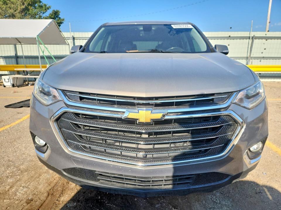 Photo 5 from auction – 2018 CHEVROLET TRAVERSE with VIN 1GNERHKWXJJ202424