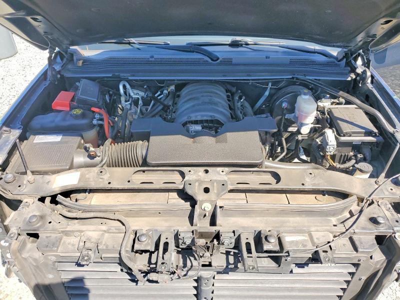 Photo 12 from auction – 2019 CHEVROLET SUBURBAN with VIN 1GNSCHKC2KR138036
