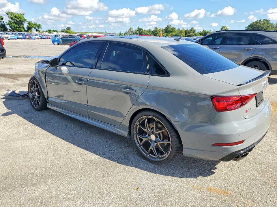 Photo 2 from auction – 2018 AUDI RS3 with VIN WUABWGFF0J1906367