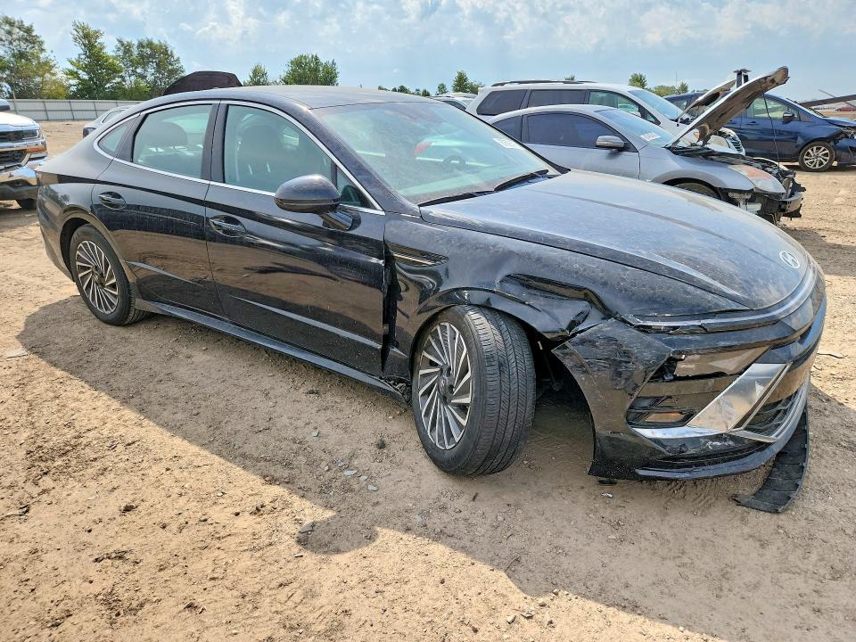 Снимка 4 от търг – 2024 HYUNDAI SONATA HYBRID с VIN KMHL34JJXRA098086