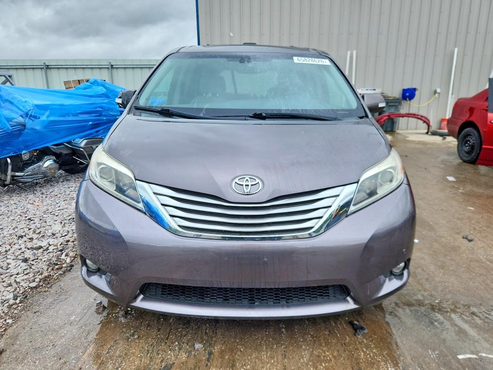 Photo 5 from auction – 2015 TOYOTA SIENNA with VIN 5TDDK3DC2FS101791