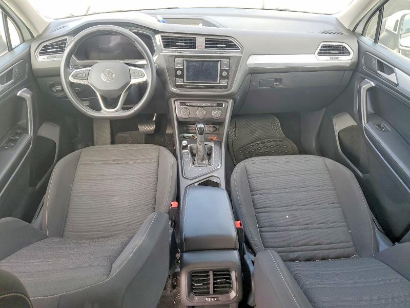 Снимка 8 от търг – 2023 VOLKSWAGEN TIGUAN с VIN 3VVRB7AX5PM133299