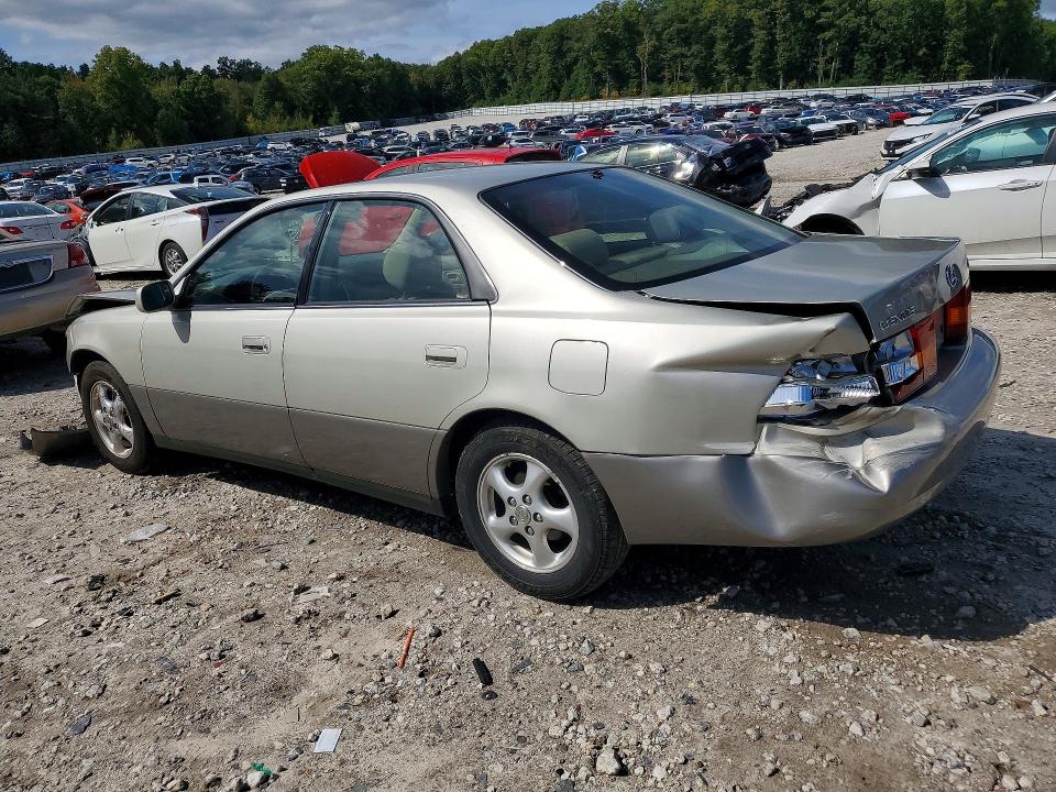 صورة رقم 2 من المزاد - 1999 LEXUS ES مع VIN JT8BF28G7X0186360