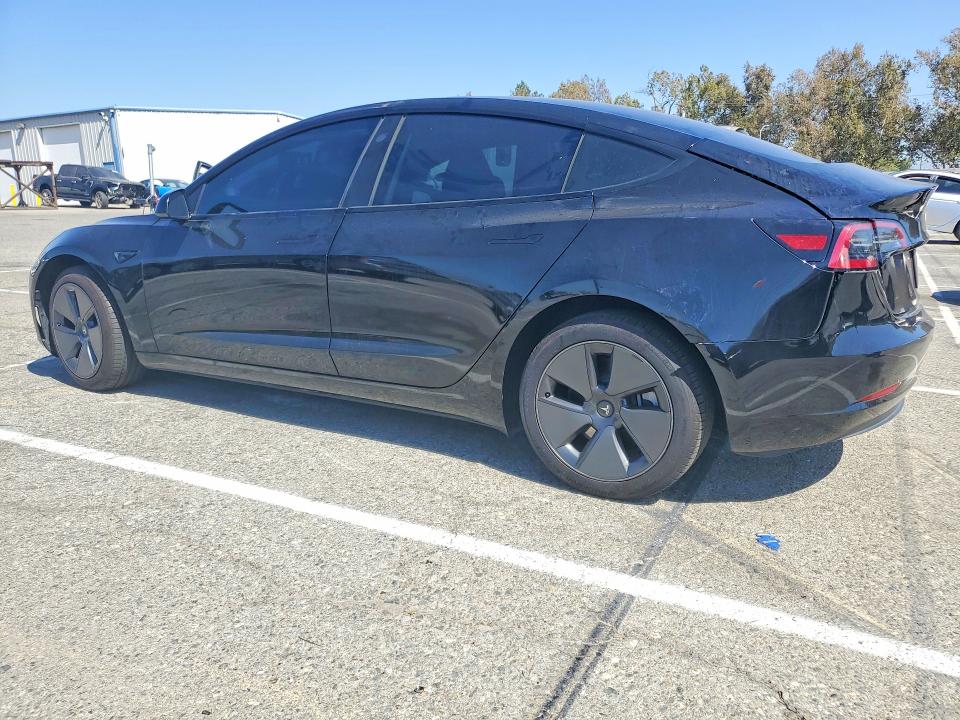Снимка 2 от търг – 2023 TESLA MODEL 3 с VIN 5YJ3E1EA1PF556951