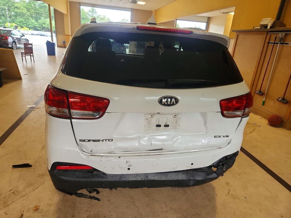 Photo 6 from auction – 2016 KIA SORENTO with VIN 5XYPHDA50GG141213