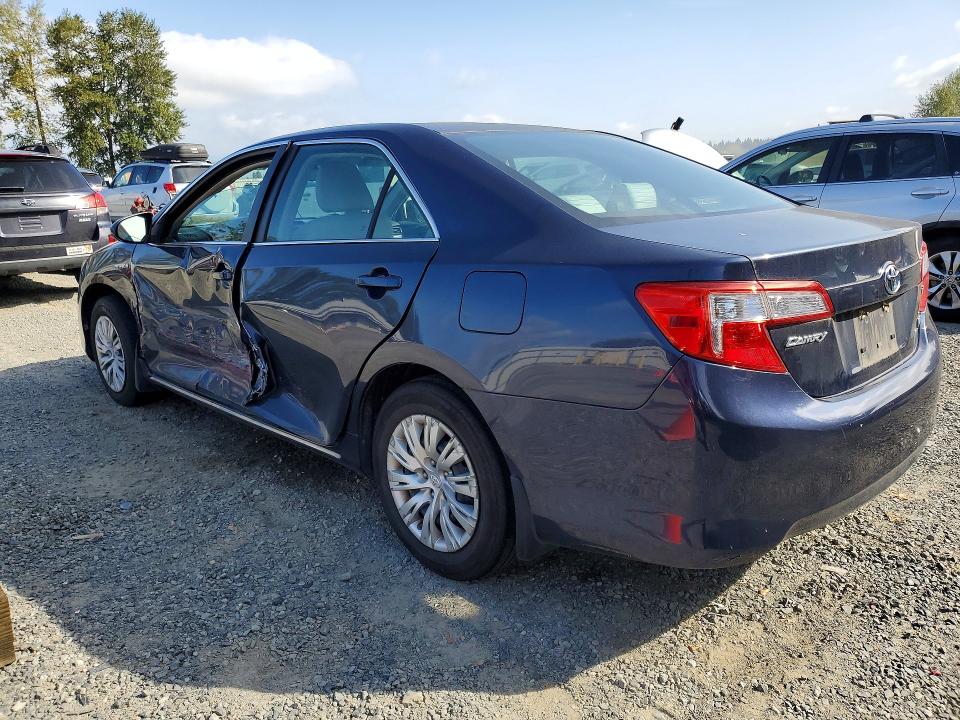 Photo 2 from auction – 2014 TOYOTA CAMRY HYBRID with VIN 4T1BD1FK6EU113992