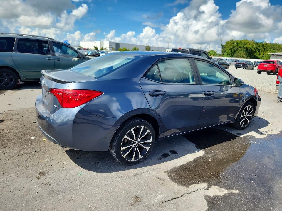 Photo 3 from auction – 2018 TOYOTA COROLLA with VIN 5YFBURHE9JP820828