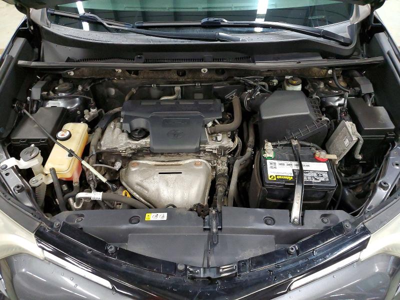 Photo 12 from auction – 2018 TOYOTA RAV4 with VIN JTMBFREV4JJ737584