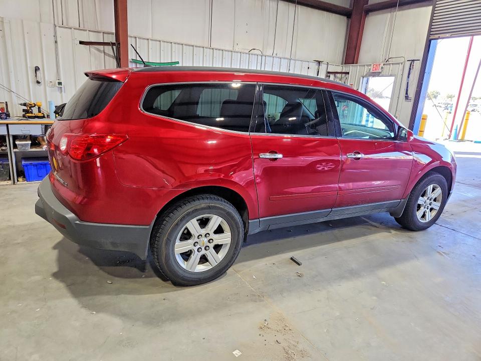 Photo 3 from auction – 2012 CHEVROLET TRAVERSE with VIN 1GNKVJED2CJ300382