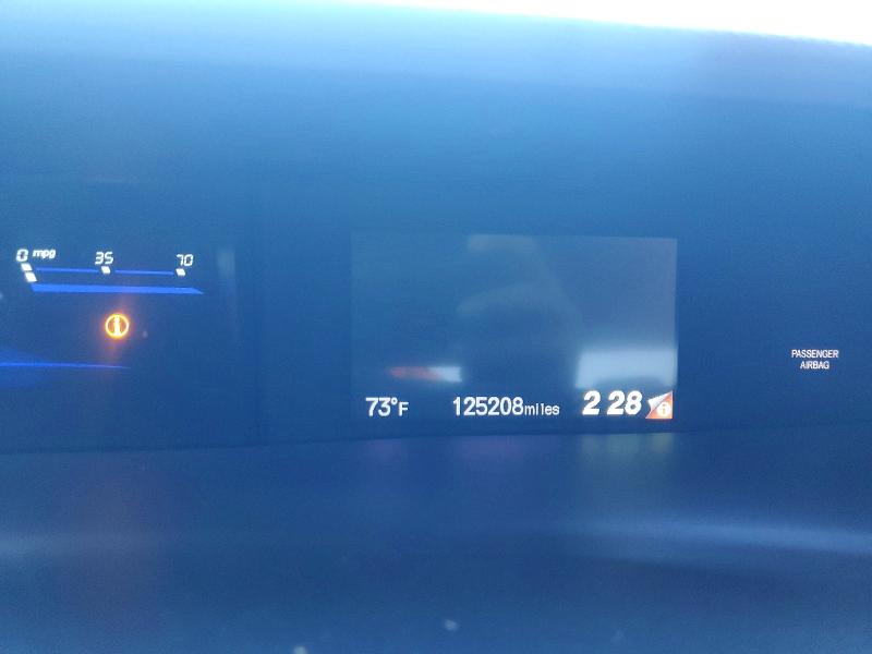 Снимка 9 от търг – 2015 HONDA CIVIC с VIN 2HGFB2F81FH513406
