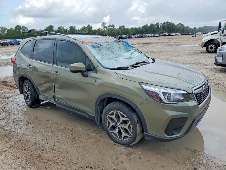 Photo 4 from auction – 2020 SUBARU FORESTER with VIN JF2SKAJC8LH562561
