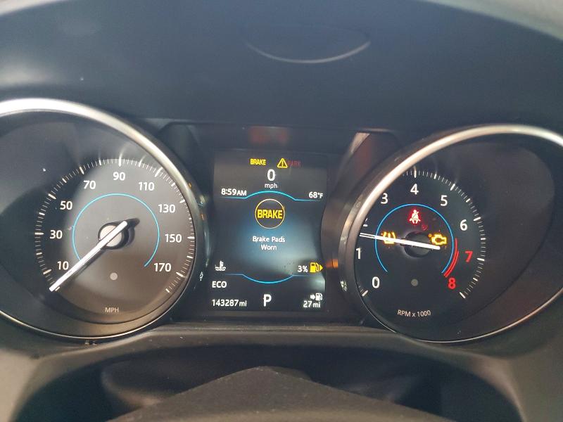 Photo 9 from auction – 2017 JAGUAR XF with VIN SAJBK4BV7HCY47922
