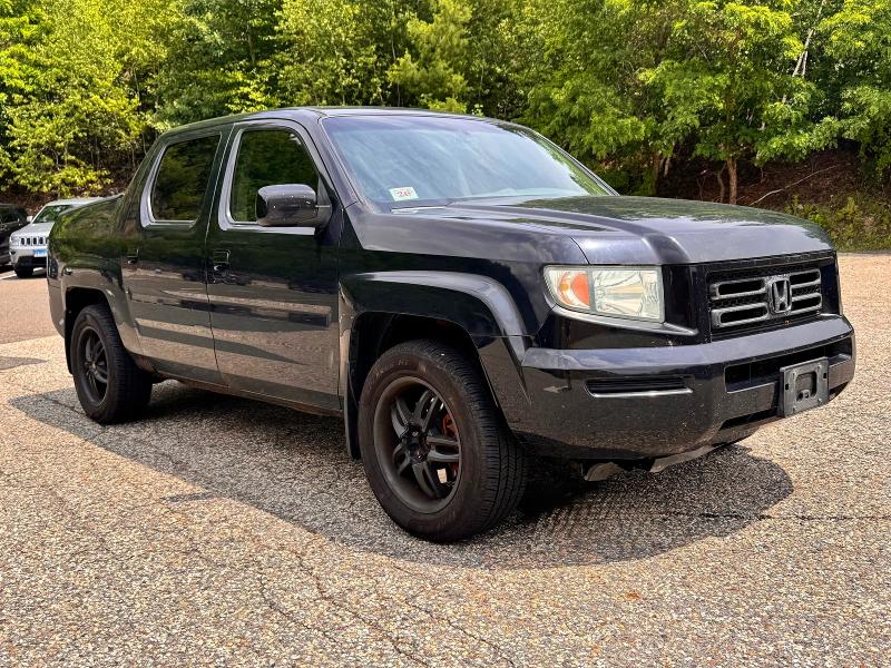 HONDA RIDGELINE 2006 with VIN 2HJYK16596H555521 - Photo from auction