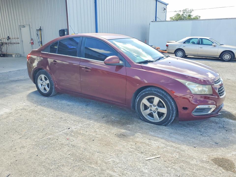 Photo 4 from auction – 2015 CHEVROLET CRUZE with VIN 1G1PC5SB3F7118652