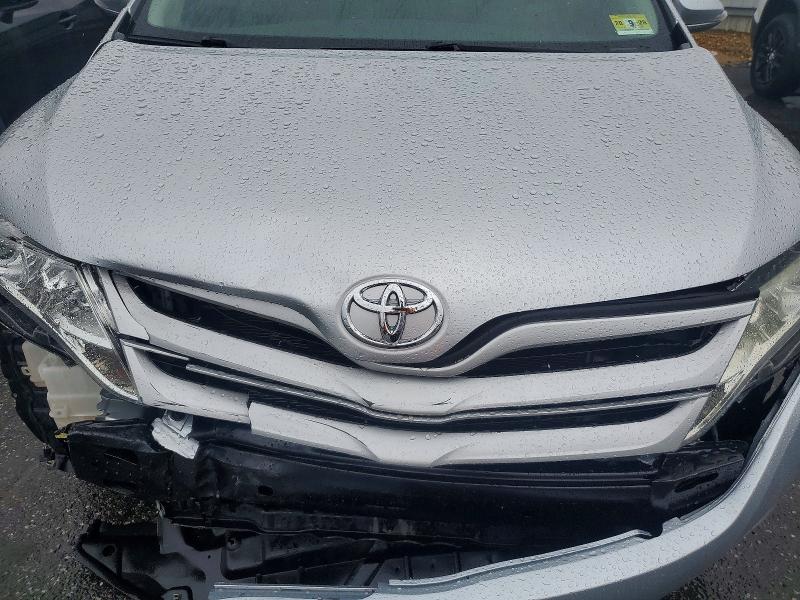 Снимка 12 от търг – 2015 TOYOTA VENZA с VIN 4T3BA3BB9FU068971