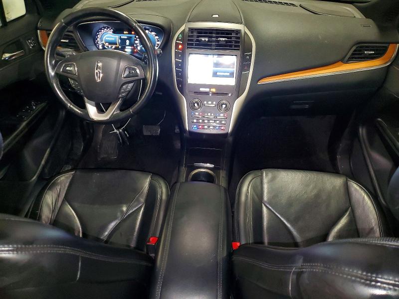 Photo 8 from auction – 2017 LINCOLN MKC with VIN 5LMTJ3DH9HUL19504