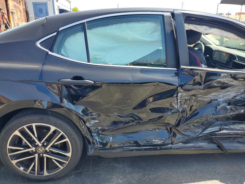 Фото 10 с аукциона – 2026 TOYOTA CAMRY с VIN 4T1DAACK8TU707244