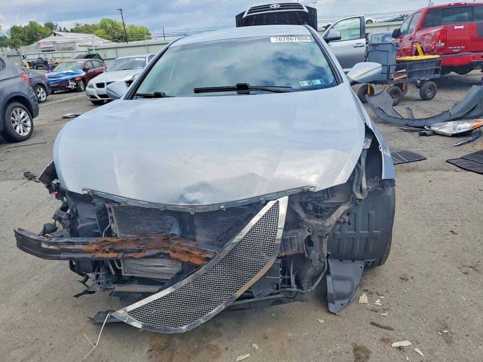 Photo 5 from auction – 2013 HYUNDAI SONATA with VIN 5NPEB4AC4DH647834
