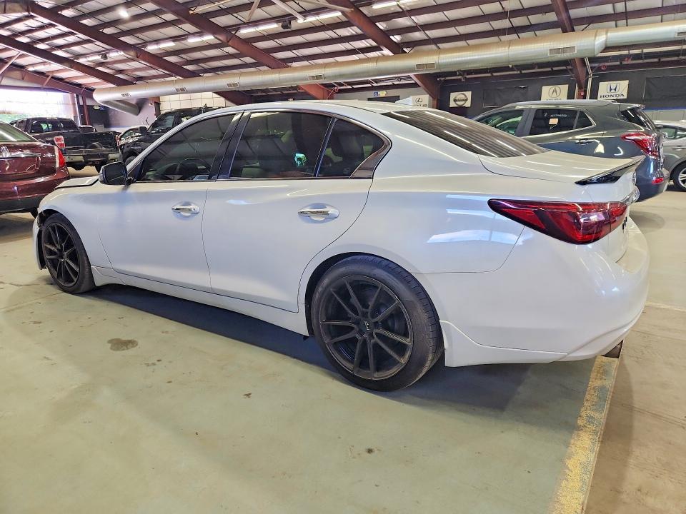 Photo 2 from auction – 2018 INFINITI Q50 with VIN JN1EV7AP2JM362100