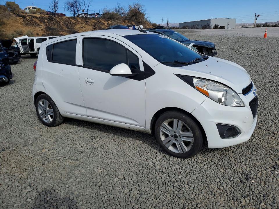 Photo 4 from auction – 2014 CHEVROLET SPARK with VIN KL8CD6S95EC520161