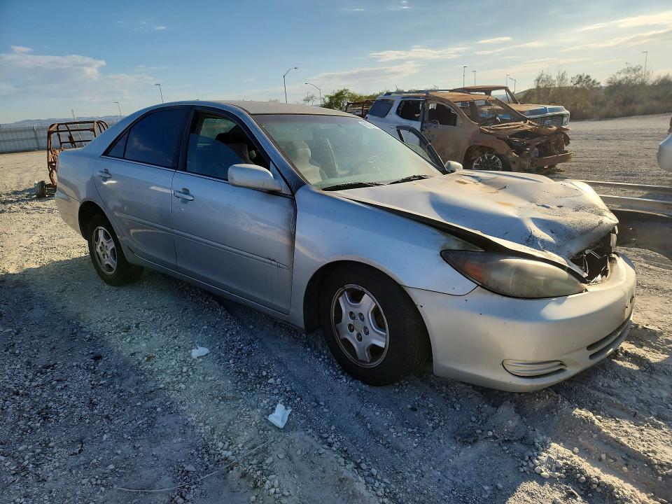 Photo 4 from auction – 2002 TOYOTA CAMRY with VIN 4T1BF32K02U034115