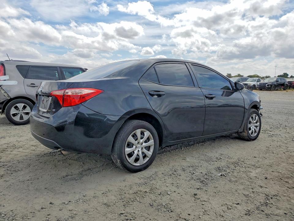 Photo 3 from auction – 2019 TOYOTA COROLLA with VIN 2T1BURHE7KC138533