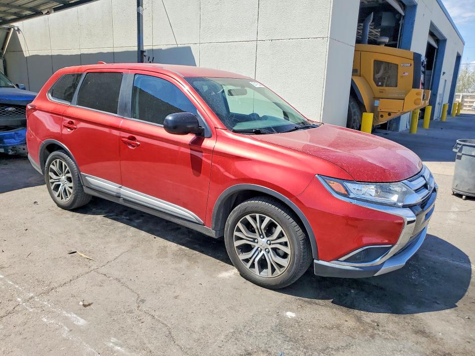 Photo 4 from auction – 2018 MITSUBISHI OUTLANDER with VIN JA4AD2A31JZ039992