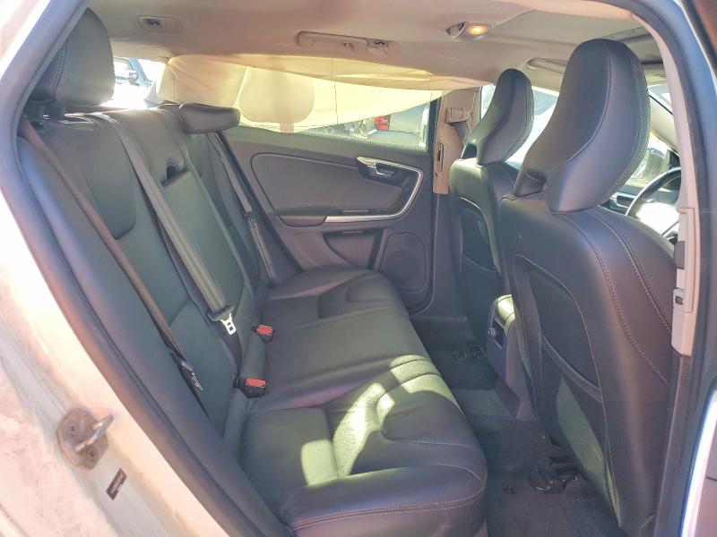 Снимка 10 от търг – 2016 VOLVO V60 CROSS COUNTRY с VIN YV4612HKXG1003448