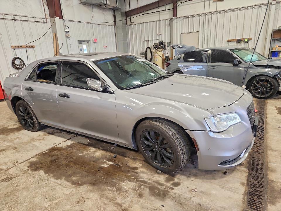 Zdjęcie 4 z aukcji – 2017 CHRYSLER 300C z VIN 2C3CCAKG5HH586937