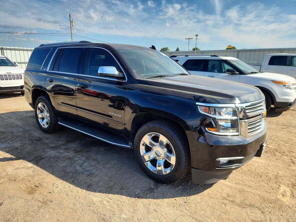 Photo 4 from auction – 2016 CHEVROLET TAHOE with VIN 1GNSKCKC8GR300118