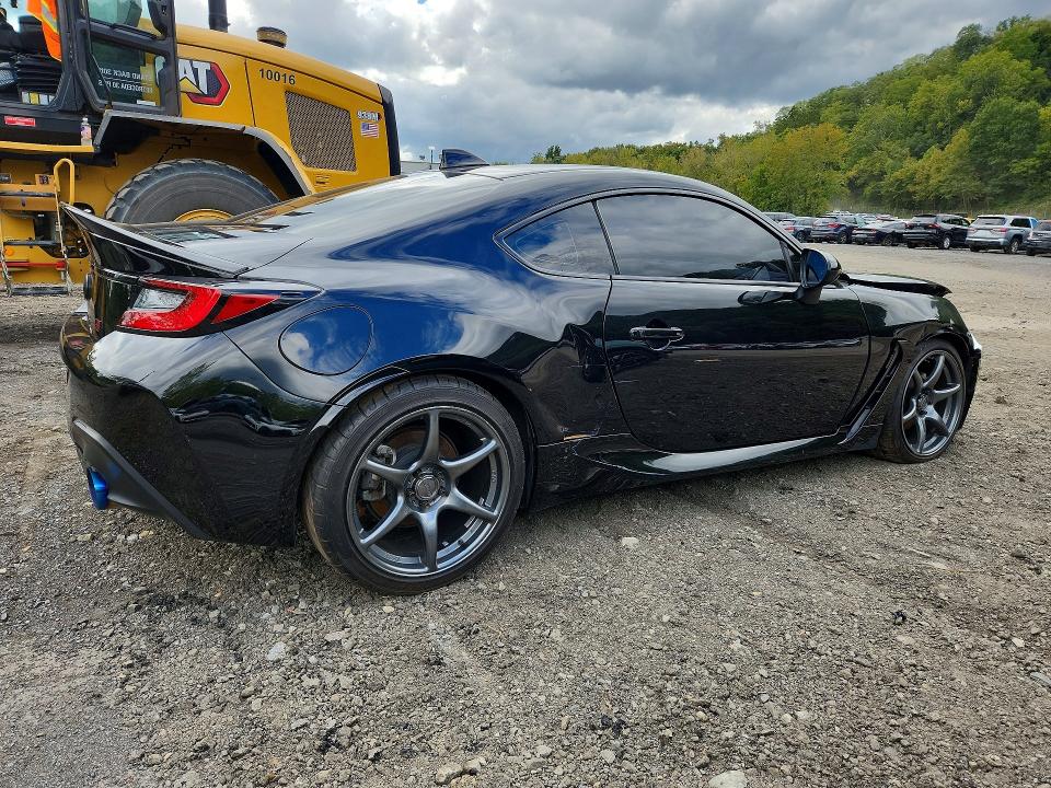 Zdjęcie 3 z aukcji – 2023 TOYOTA GR 86 z VIN JF1ZNBE1XP9762902