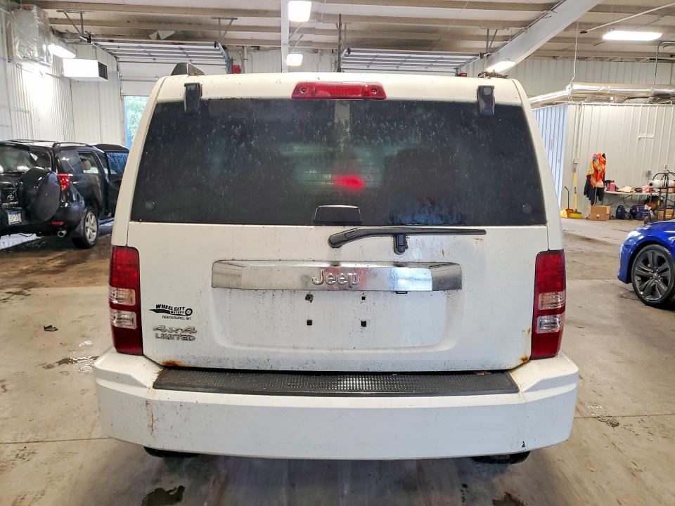 Photo 6 from auction – 2008 JEEP LIBERTY with VIN 1J8GN58K58W157253