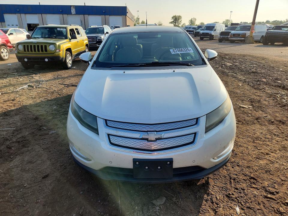 Photo 5 from auction – 2011 CHEVROLET VOLT with VIN 1G1RD6E44BU099131