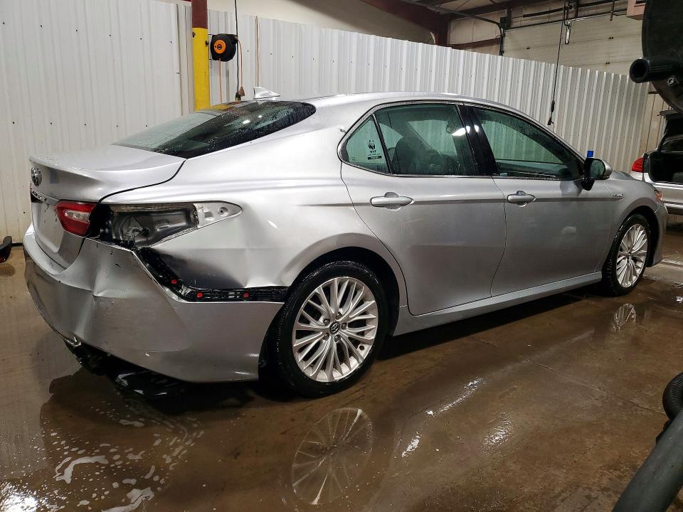 Photo 3 from auction – 2020 TOYOTA CAMRY with VIN 4T1F31AK8LU518289