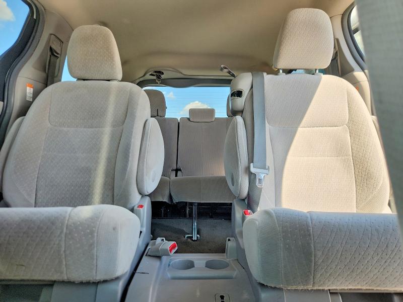Photo 10 from auction – 2015 TOYOTA SIENNA with VIN 5TDKK3DC2FS581595