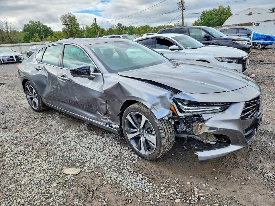 Photo 4 from auction – 2025 ACURA TLX with VIN 19UUB5F41SA000333
