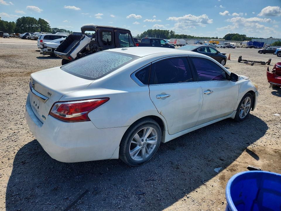 Photo 3 from auction – 2013 NISSAN ALTIMA with VIN 1N4AL3AP0DC237509