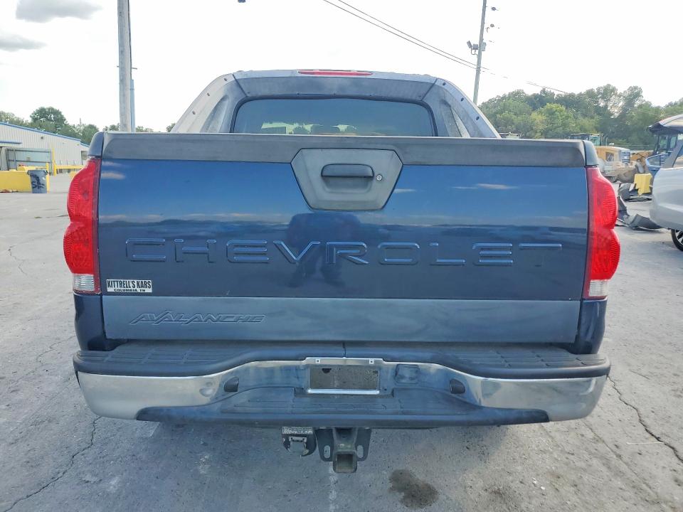 Photo 6 from auction – 2005 CHEVROLET AVALANCHE with VIN 3GNEC12Z45G240774