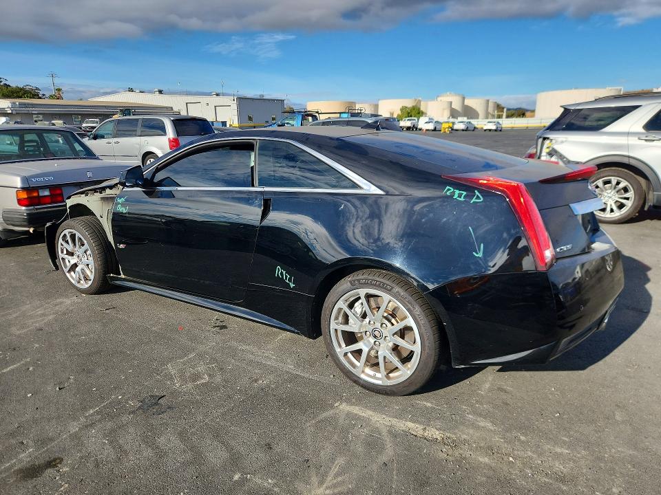 Photo 2 from auction – 2011 CADILLAC CTS-V with VIN 1G6DV1EP2B0140863