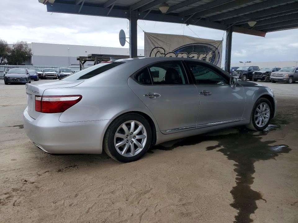 Фото 3 с аукциона – 2007 LEXUS LS с VIN JTHBL46F575001403